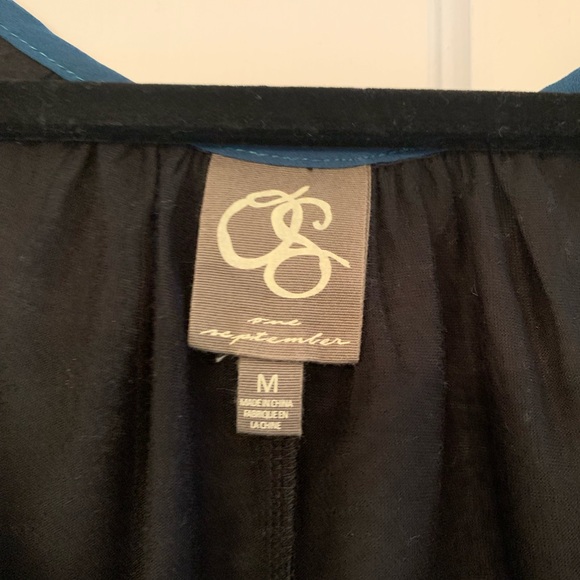 Anthropology Tunic, one September. Flowy fabric, poly. Excellent condition - Picture 2 of 4